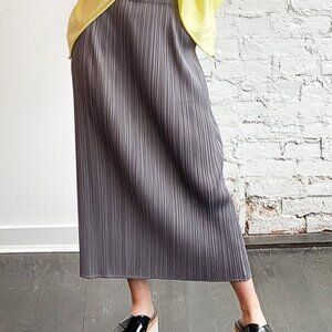 Issey Miyake Fete | Pleated skirt designer size 3